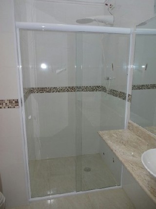 Foto 1 - Vidraçaria box bara baheiro espelhos persianas